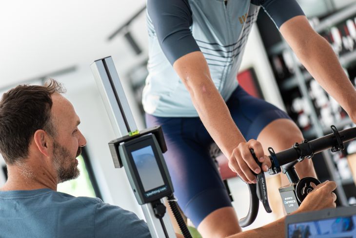 Niet alleen jouw eigenheid, maar vooral het type fiets dat je bestuurt, heeft een invloed op je optimale houding.